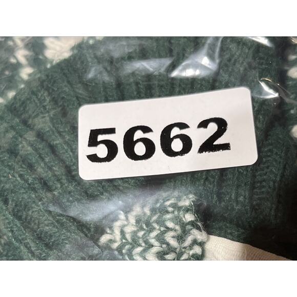 Vintage Carly Blake Sweater Size Medium Green Snowflake Fair Isle Ski Made USA - Picture 11 of 11